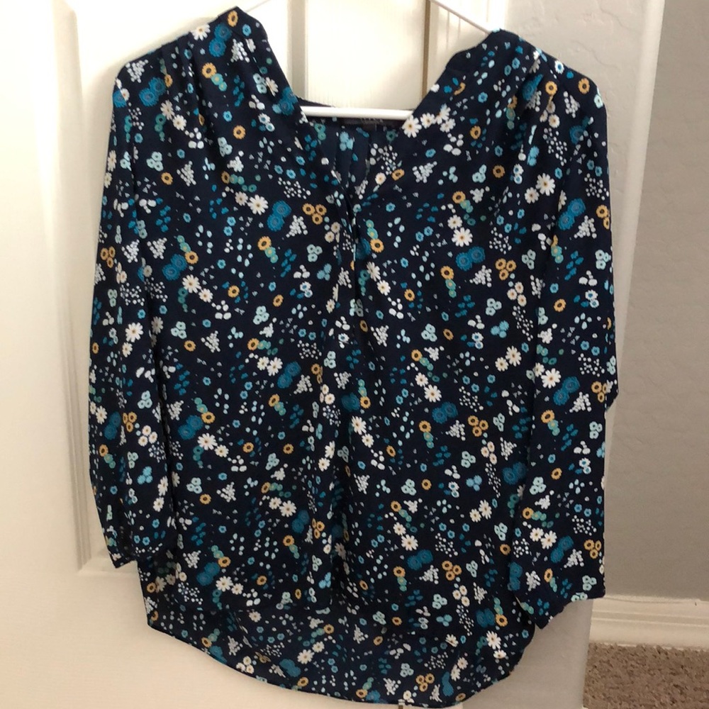 Women’s navy floral dress shirt- great for work!